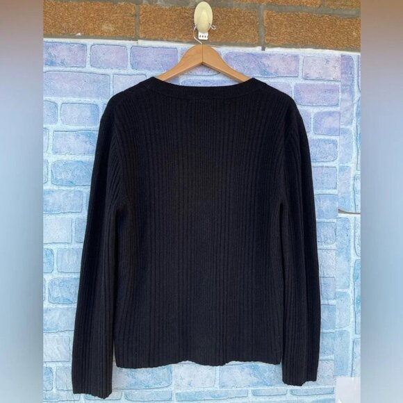 Naked cashmere Contrast-Button V-Neck Rib Sweater size large - Picture 7 of 7